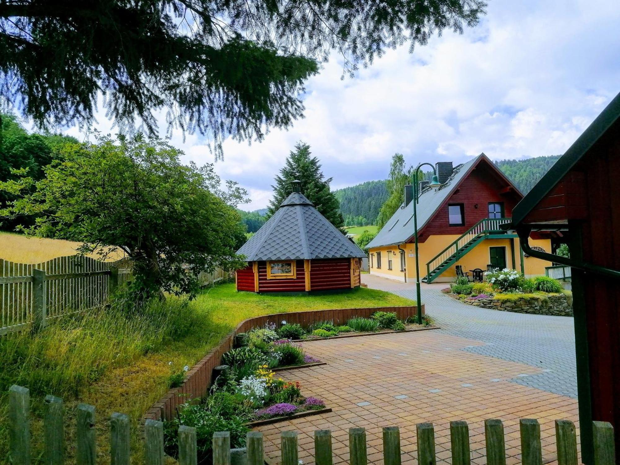 Ferienwohnungen Weissflog Schwarzenberg  Exterior photo